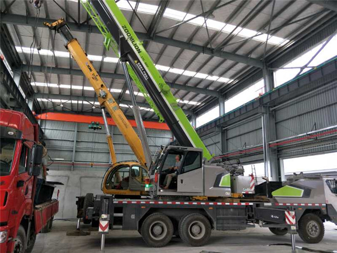 贡嘎县高空车出租需要注意哪些安全事项？